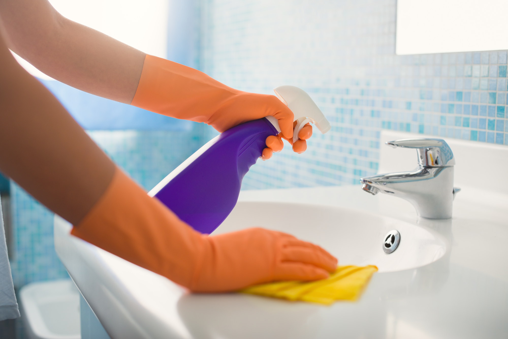 Do You Tip House Cleaners? (& Other Etiquette Tips)